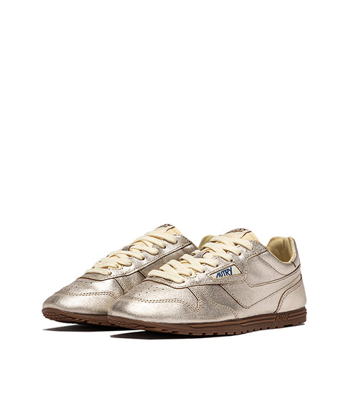 Windspin Low Sneaker - Ivory / Platinum